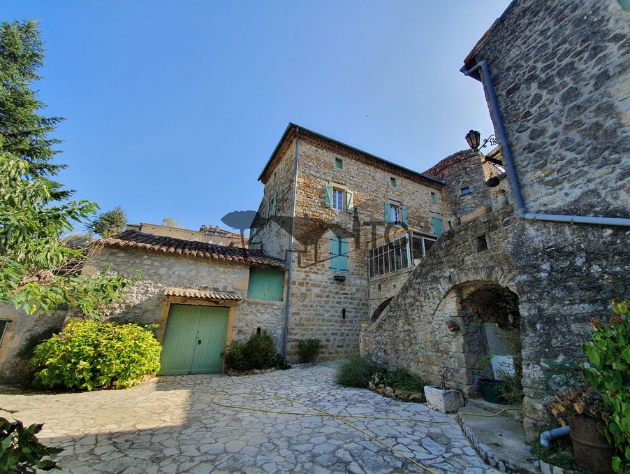 Maison 379 000 €  Réf. 301374117-210103 Banne