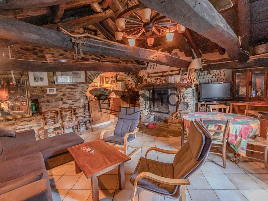 Maison sur Les Vans ; 315 000 €  ; A vendre Réf. 301374188-210231