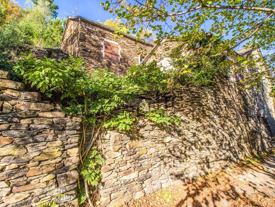 Maison sur Les Vans ; 315 000 €  ; A vendre Réf. 301374188-210231