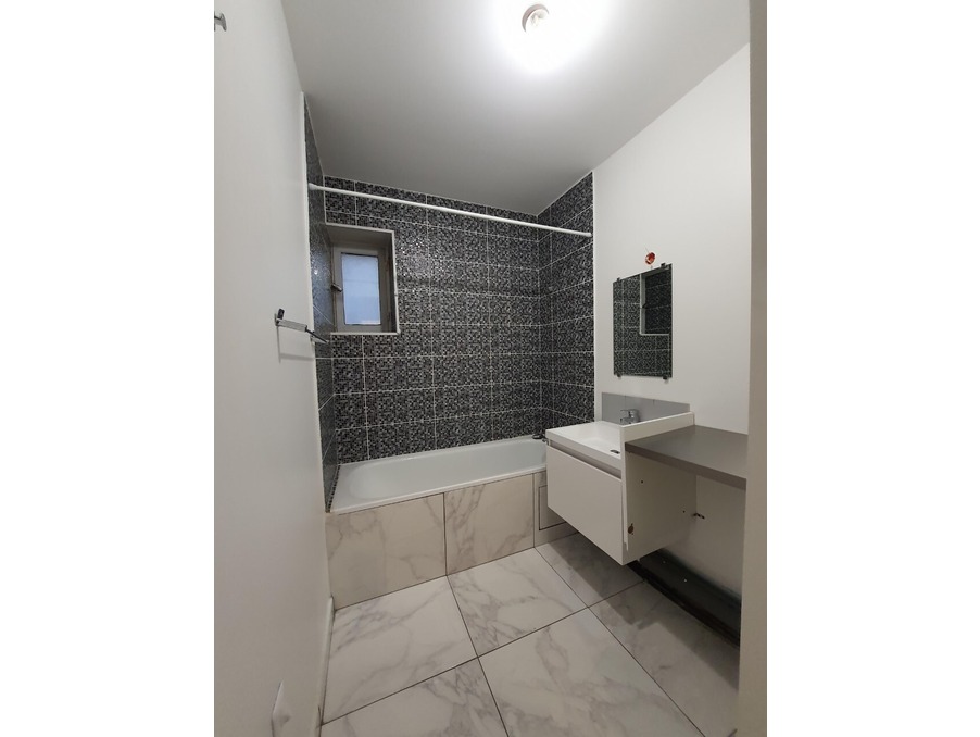 Appartement 787 €  Réf. 200G Messimy sur Saone