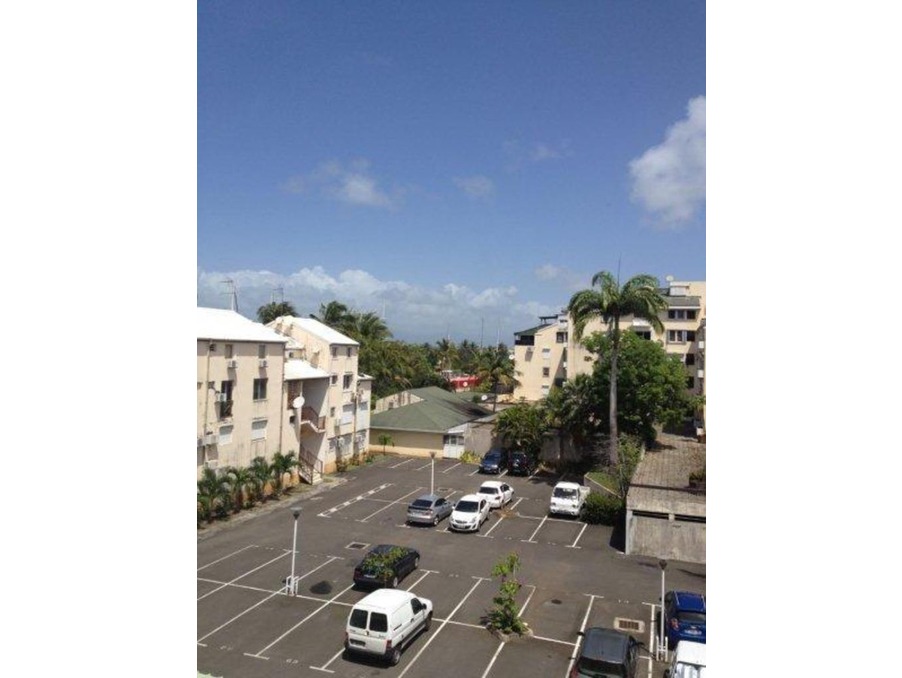Appartement sur Pointe a Pitre ; 75 000 €  ; Vente Réf. 073