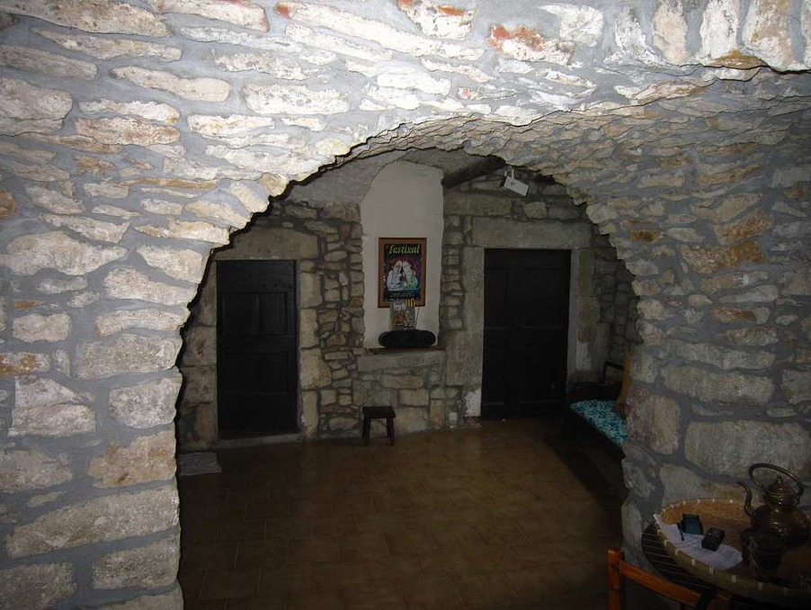 Maison 82 000 €  sur Secteur les Vans (07140) - Réf. 30137643-15/06270