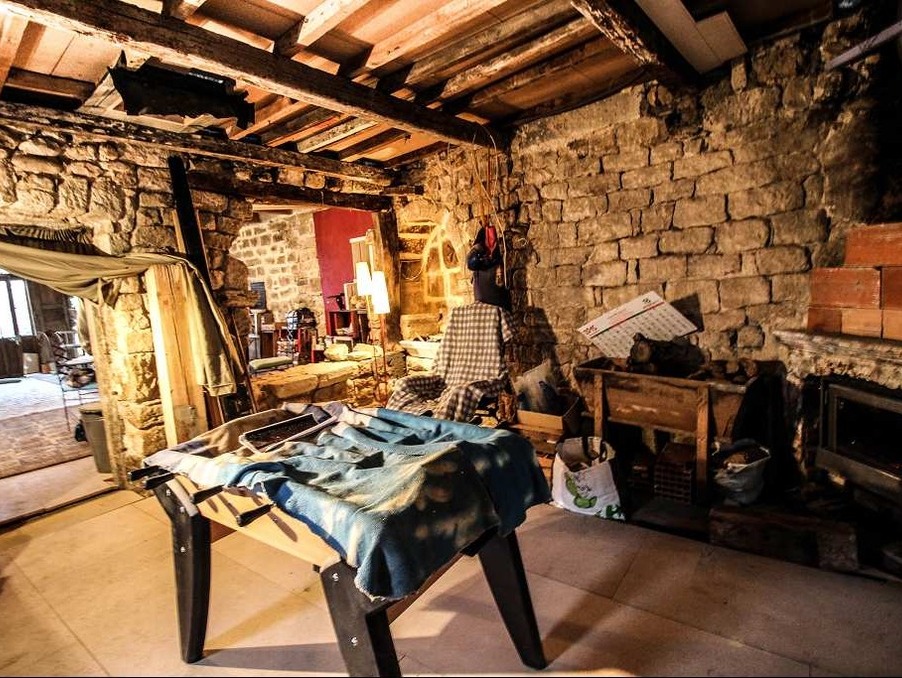 Maison sur Les Vans ; 177 000 €  ; A vendre Réf. 30137945-16/0115