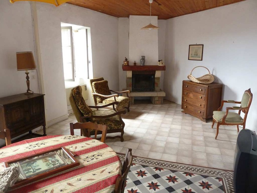 Vente maison 77 000 €  Banne