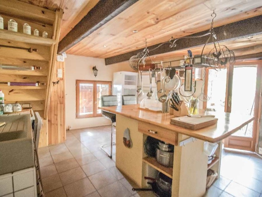 Vente maison 370 000 €  Banne