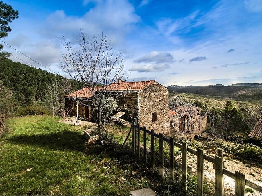 Vente maison 370 000 €  Banne