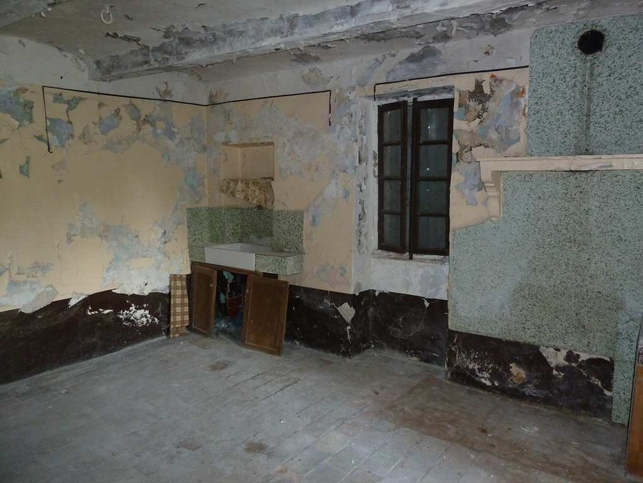 A vendre maison Saint  Ambroix 30500; 130 000 € 