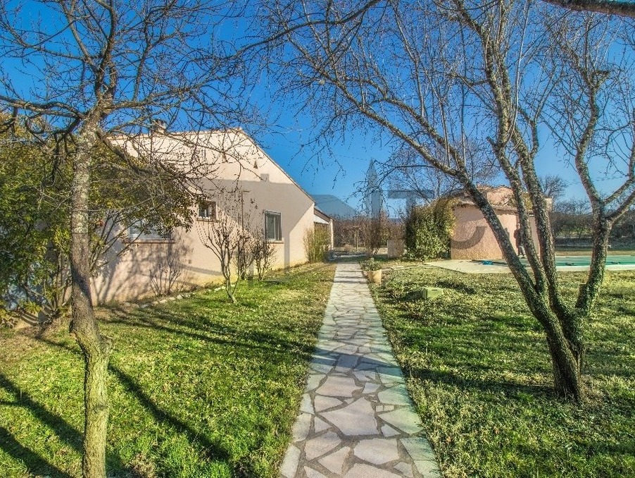 Maison sur Les Vans ; 230 000 €  ; Vente Réf. 301372145-180239