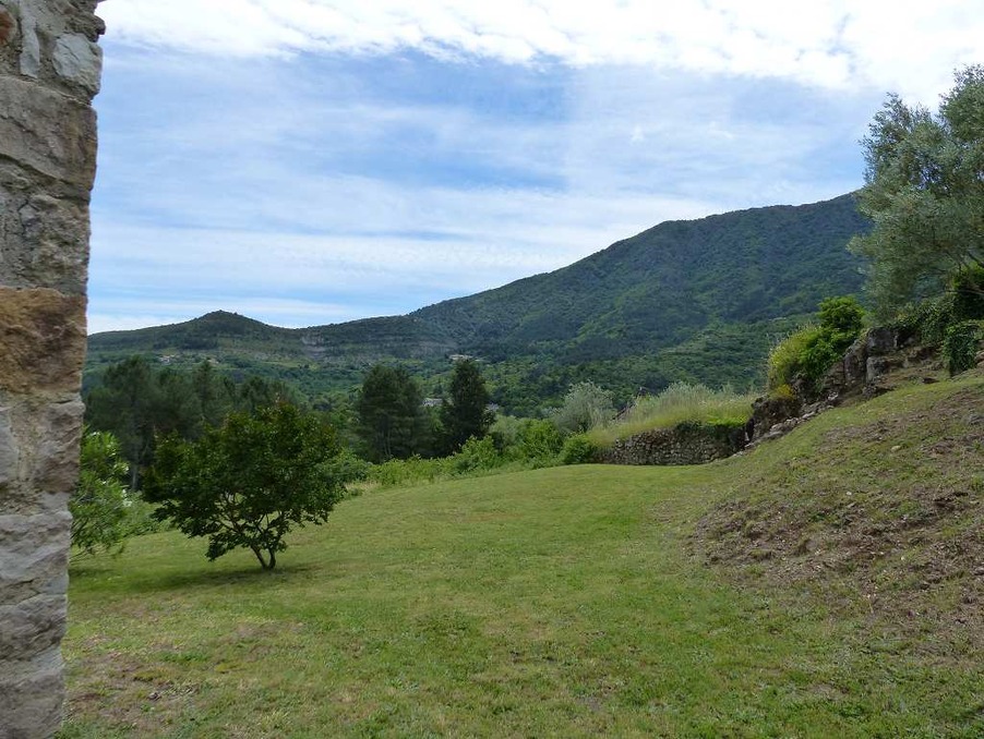 Maison sur Les Vans ; 328 000 €  ; A vendre Réf. 301372192-180254