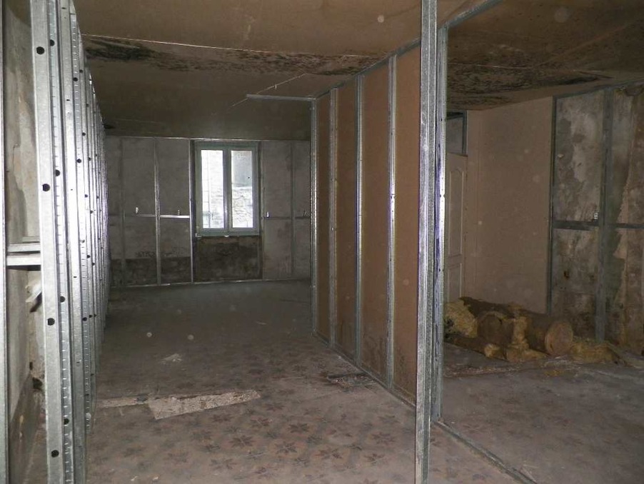 Immeuble 24 000 €  sur Saint Ambroix (30500) - Réf. 301372210-180360