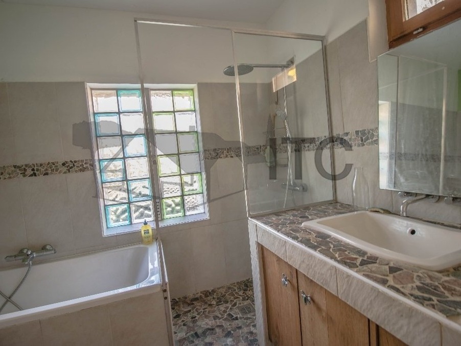 A vendre maison Les Vans 07140; 190 000 € 