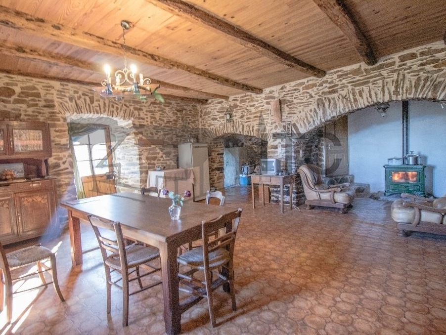 Maison sur Les Vans ; 366 000 €  ; Vente Réf. 301372216-180365