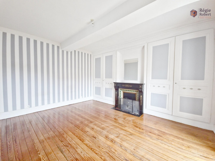 Maison 1 170 €  Réf. 271 T Amberieux