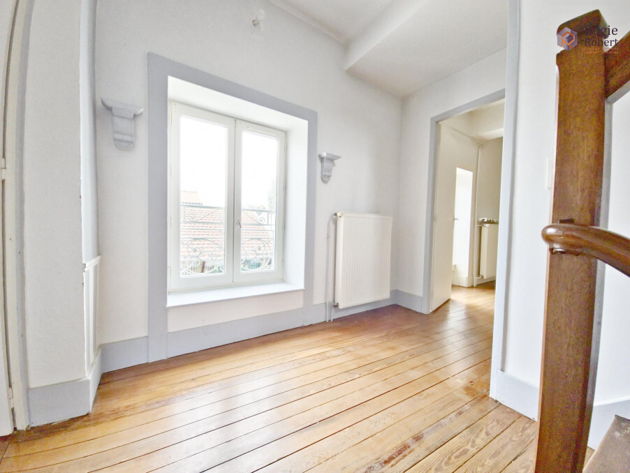 Maison 1 170 €  sur Amberieux (69480) - Réf. 271 T