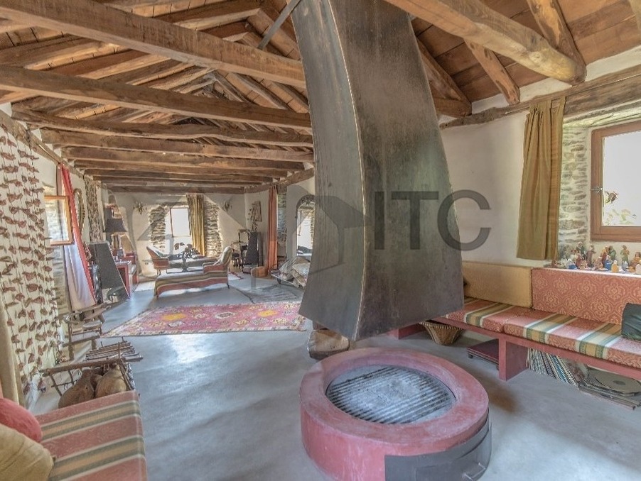 Maison sur Les Vans ; 735 000 €  ; Vente Réf. 301372476-1807250