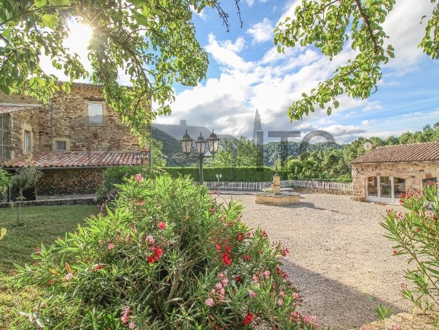 A vendre maison Les Vans 07140; 690 000 € 