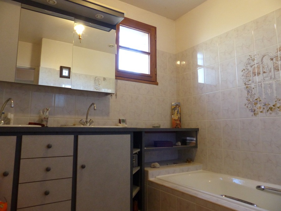 A vendre maison Les Vans 07140; 220 000 € 