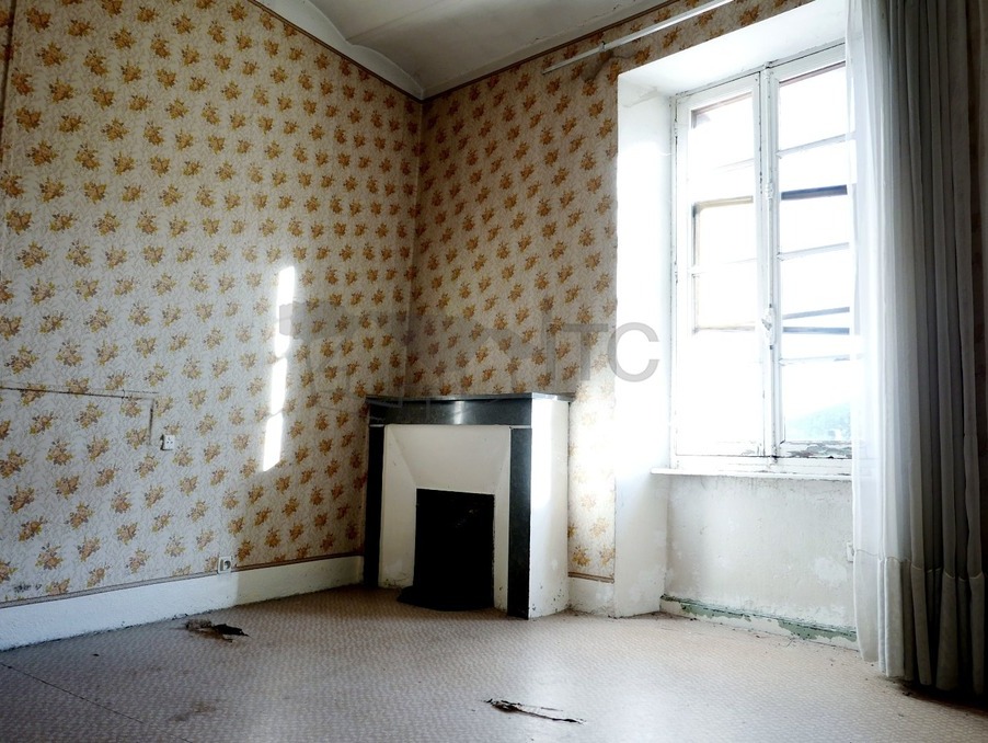 A vendre maison Saint Ambroix 30500; 109 000 € 