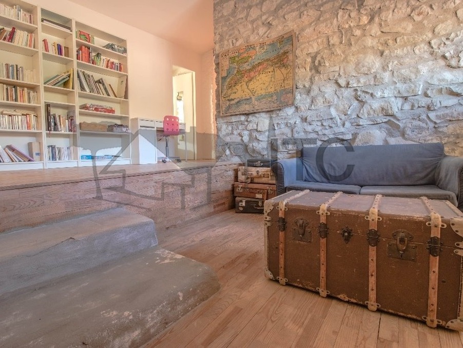 Vente propriété 418 000 €  Courry