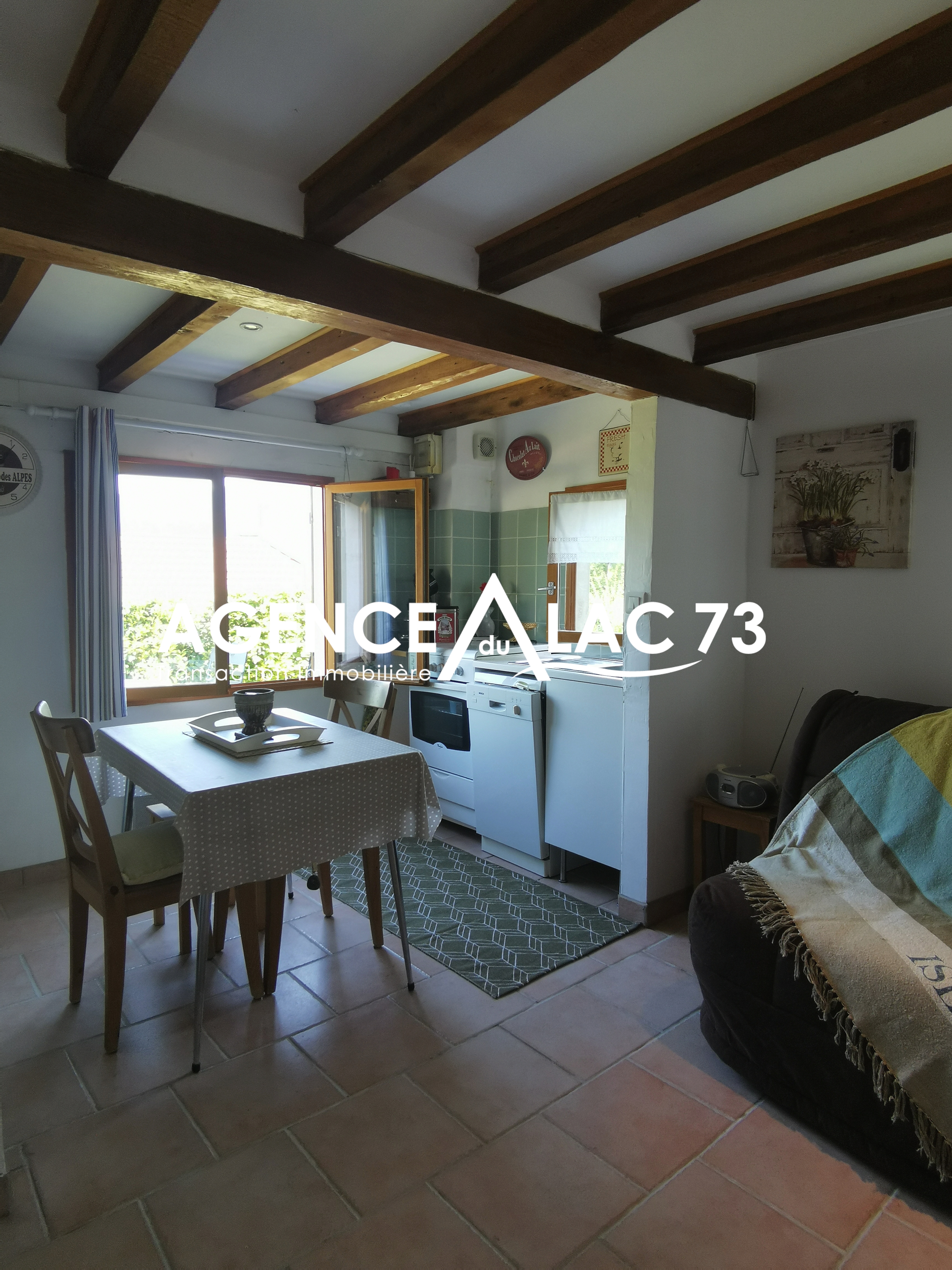 Maison sur Conjux ; 627 000 €  ; Vente Réf. ADL73-26