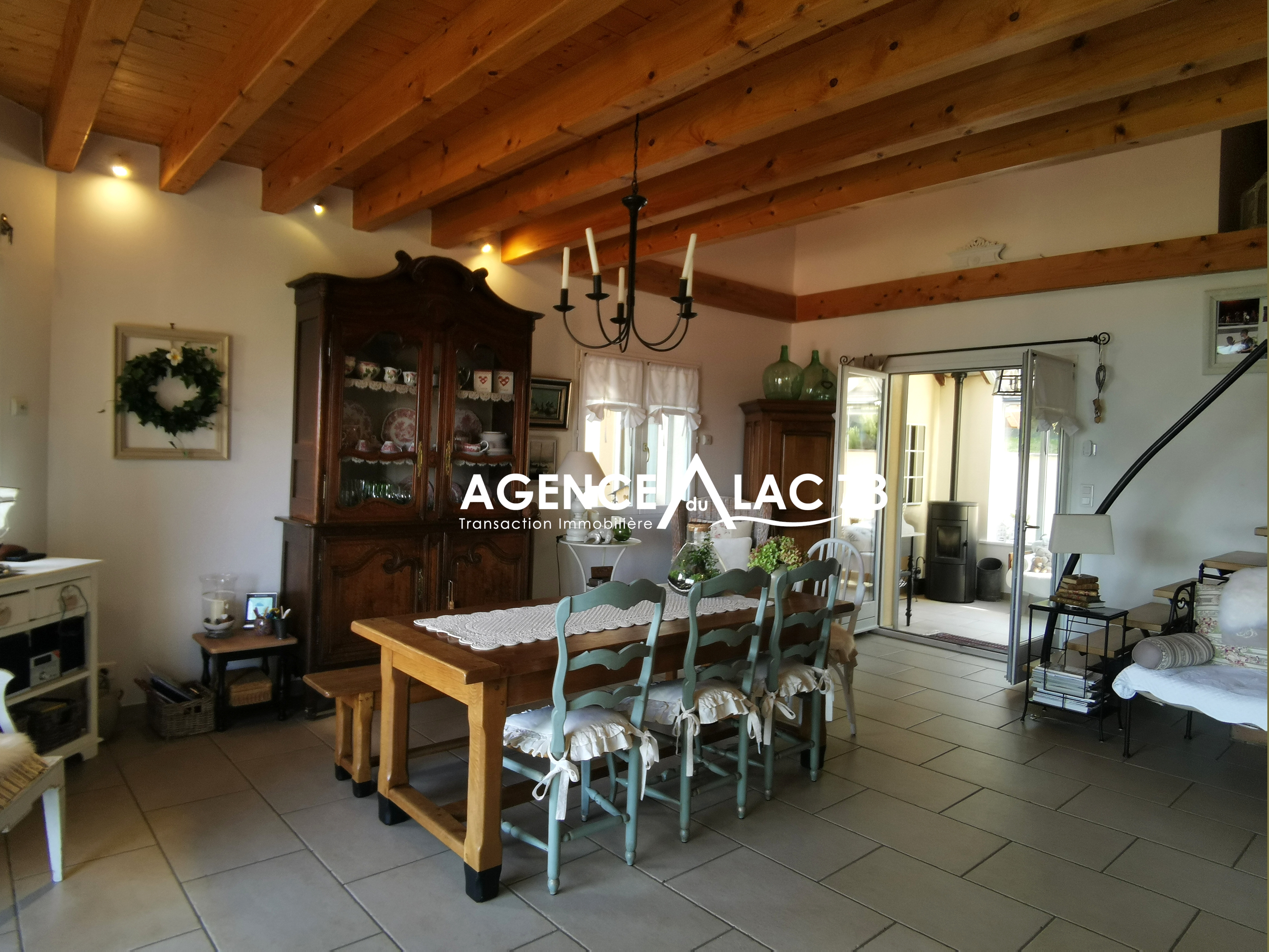 Maison sur Conjux ; 627 000 €  ; Achat Réf. ADL73-26