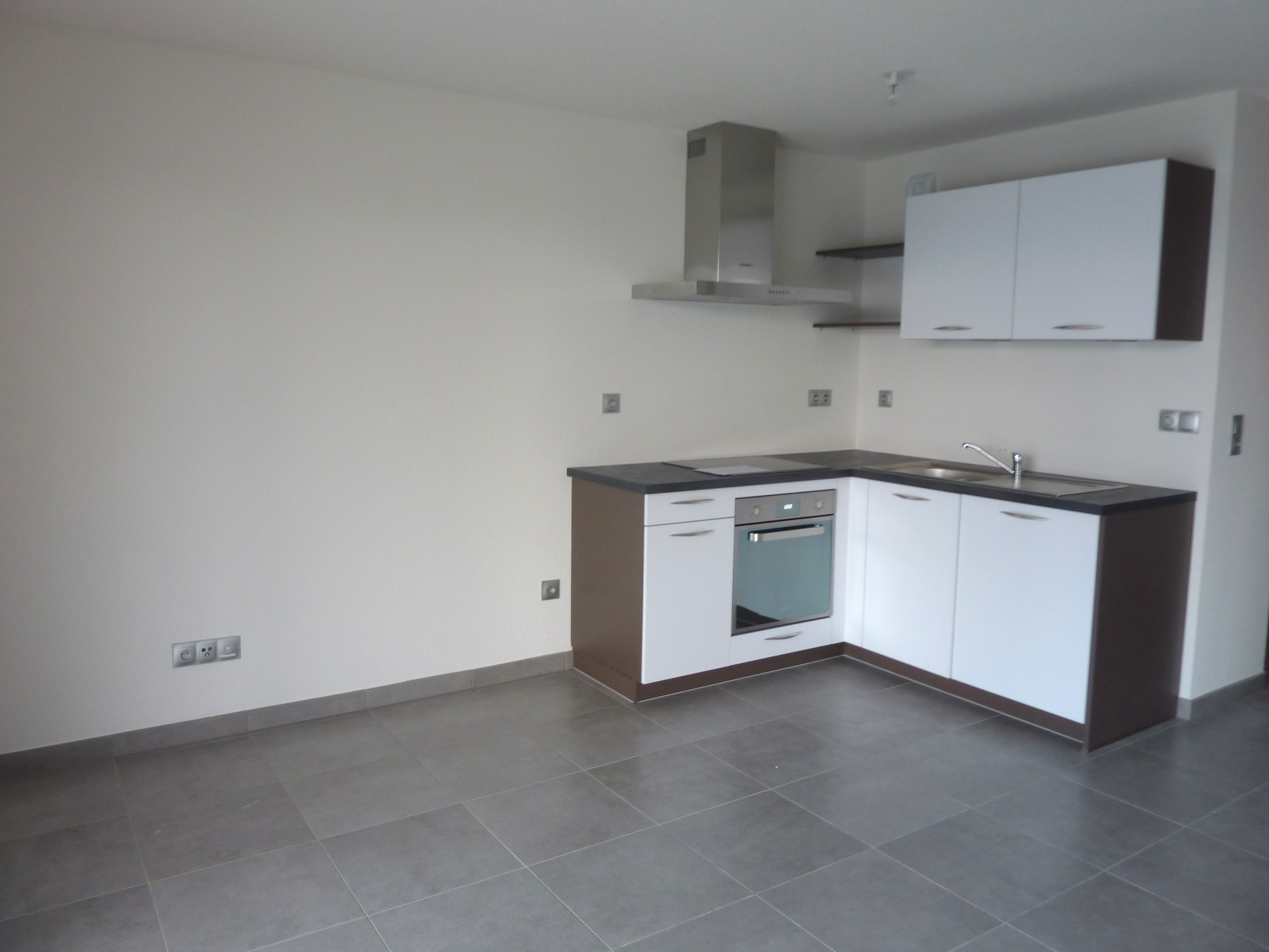Appartement sur Saint Louis ; 691 €  ; A louer Réf. 823/23v