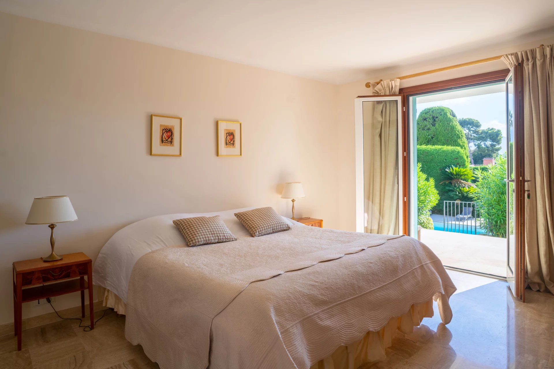 Maison sur Saint-Jean-Cap-Ferrat ; 50 000 €  ; A louer Réf. 1098