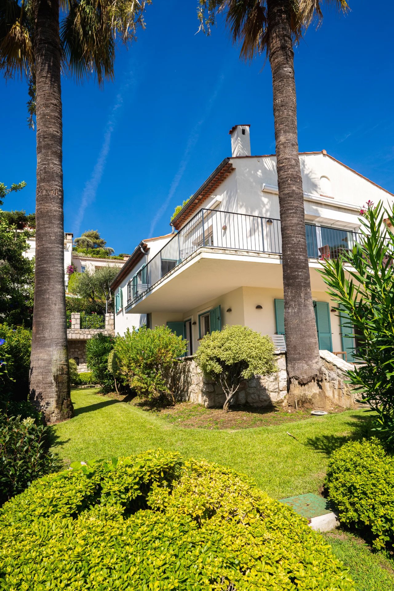 Maison sur Saint-Jean-Cap-Ferrat ; 50 000 €  ; Location Réf. 1098