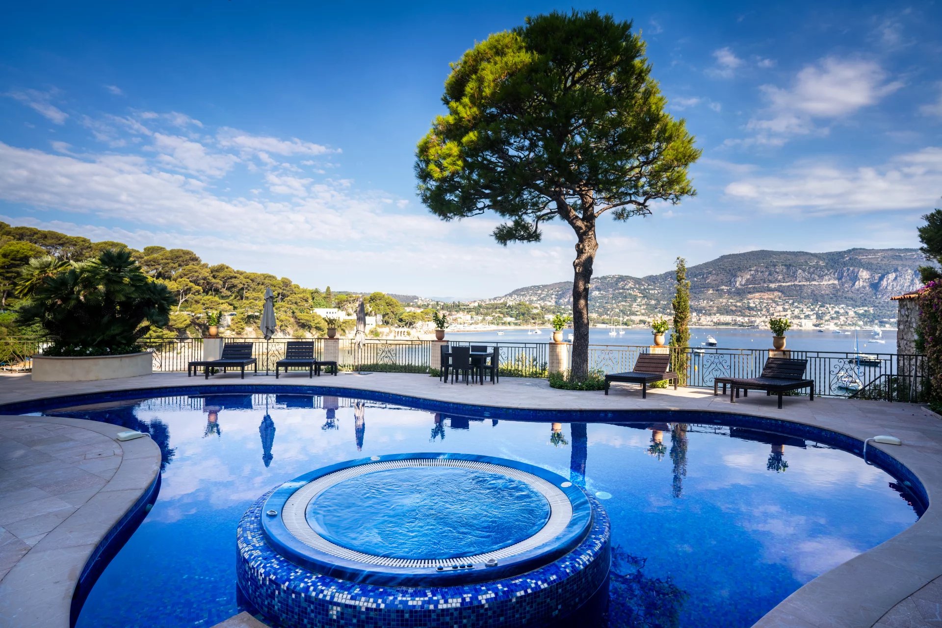 Maison 146 000 €  Réf. 1096 Saint-Jean-Cap-Ferrat