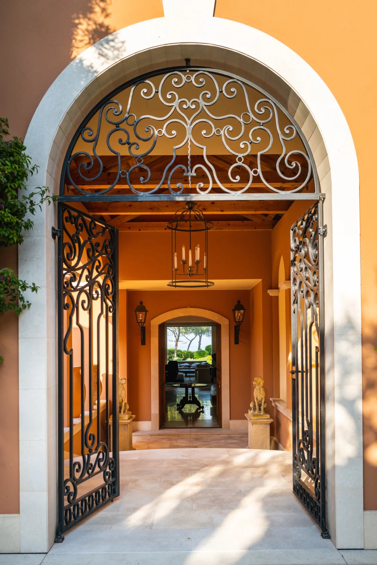 Maison sur Saint-Jean-Cap-Ferrat ; 231 000 €  ; A louer Réf. 1060