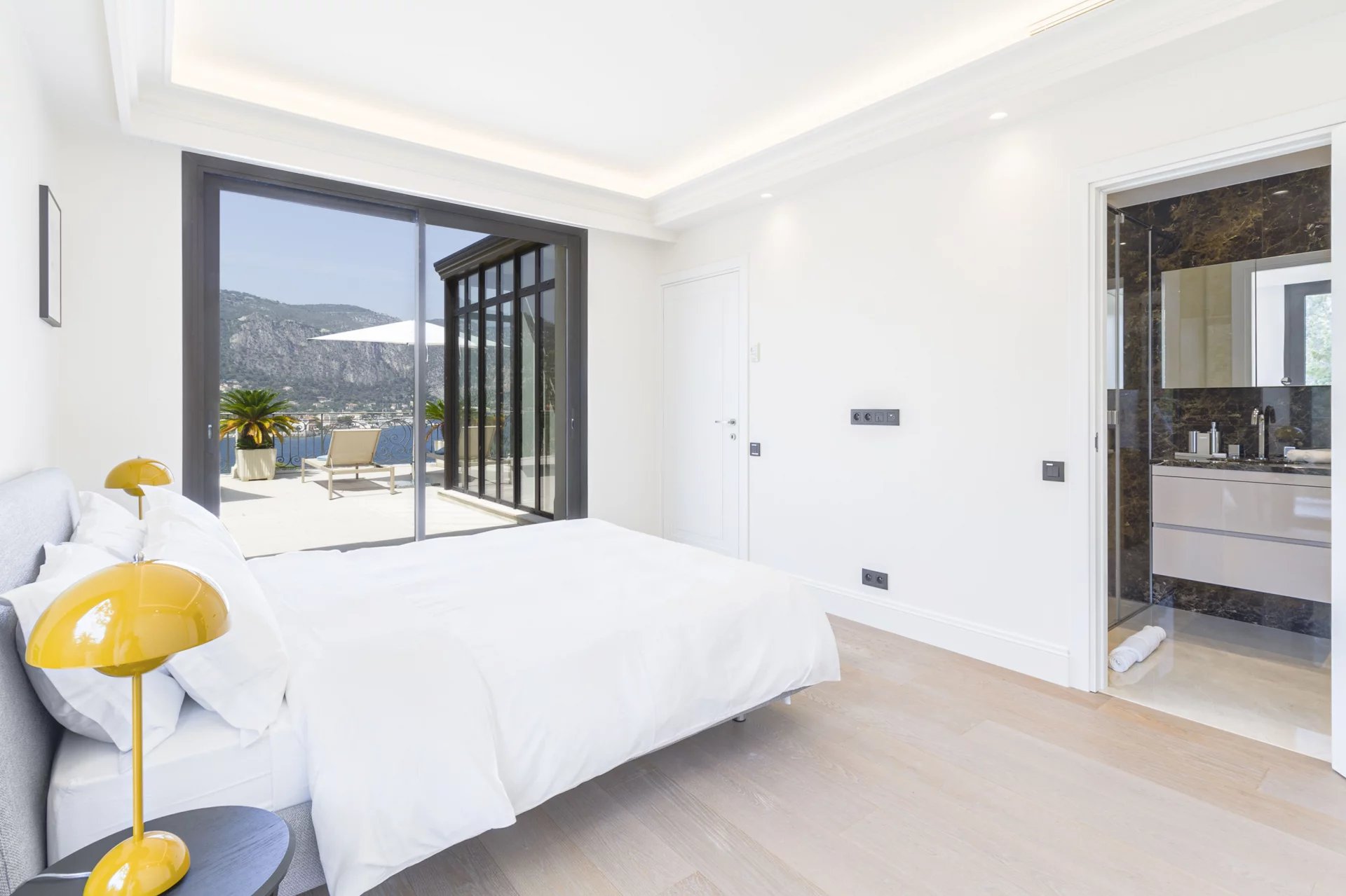 A louer maison 123 000 €  Saint-Jean-Cap-Ferrat