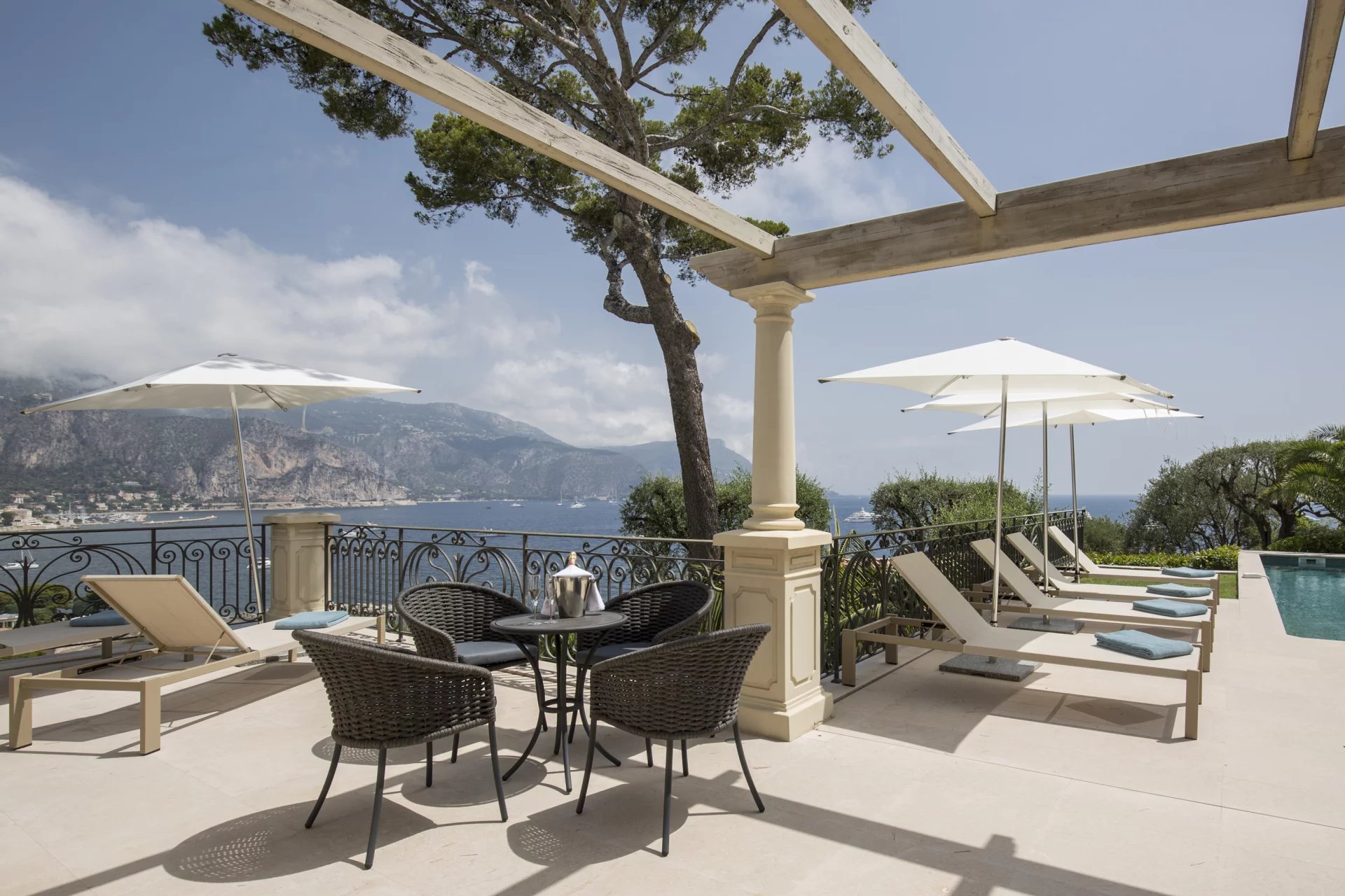 Location maison Saint-Jean-Cap-Ferrat 06230; 123 000 € 
