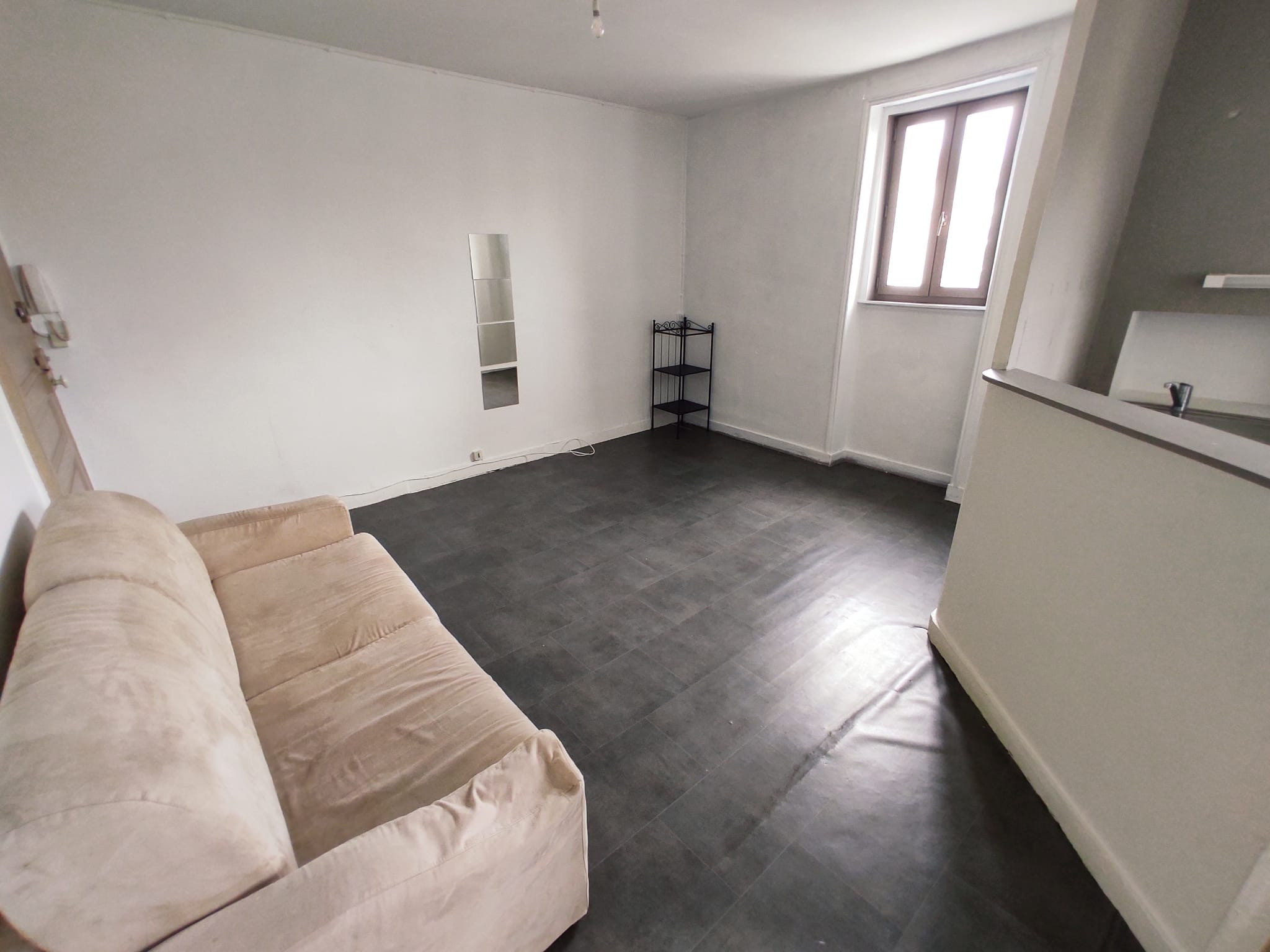 Vente appartement 98 000 €  Nantes