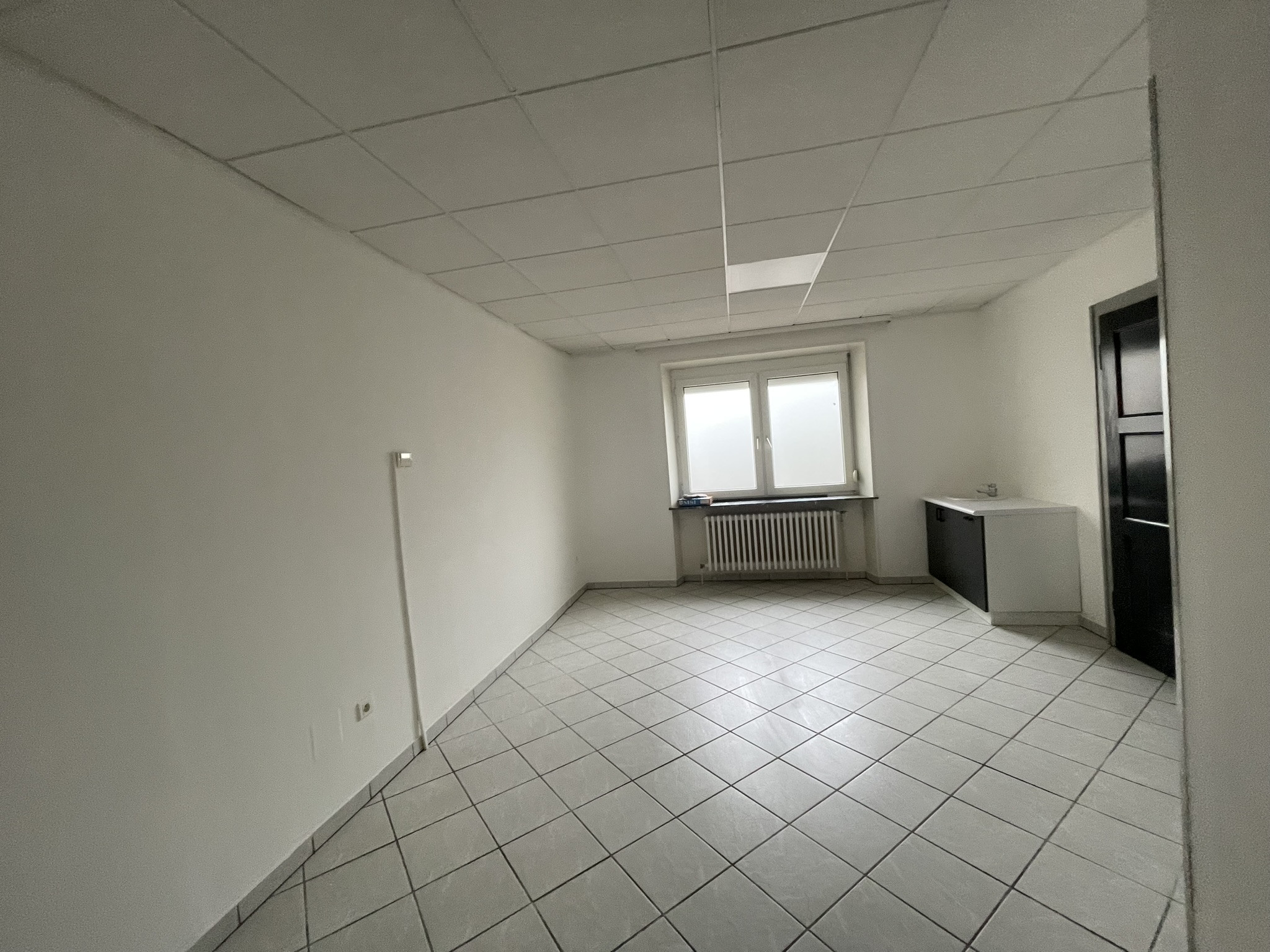 Local commercial 700 €  sur L'Hopital (57490) - Réf. 1481