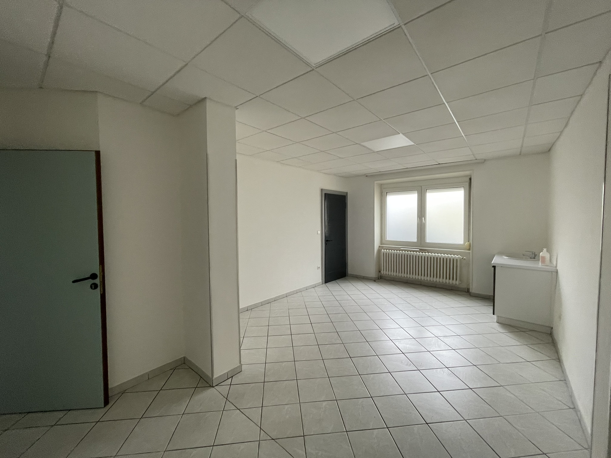 Local commercial 700 €  sur L'Hopital (57490) - Réf. 1481