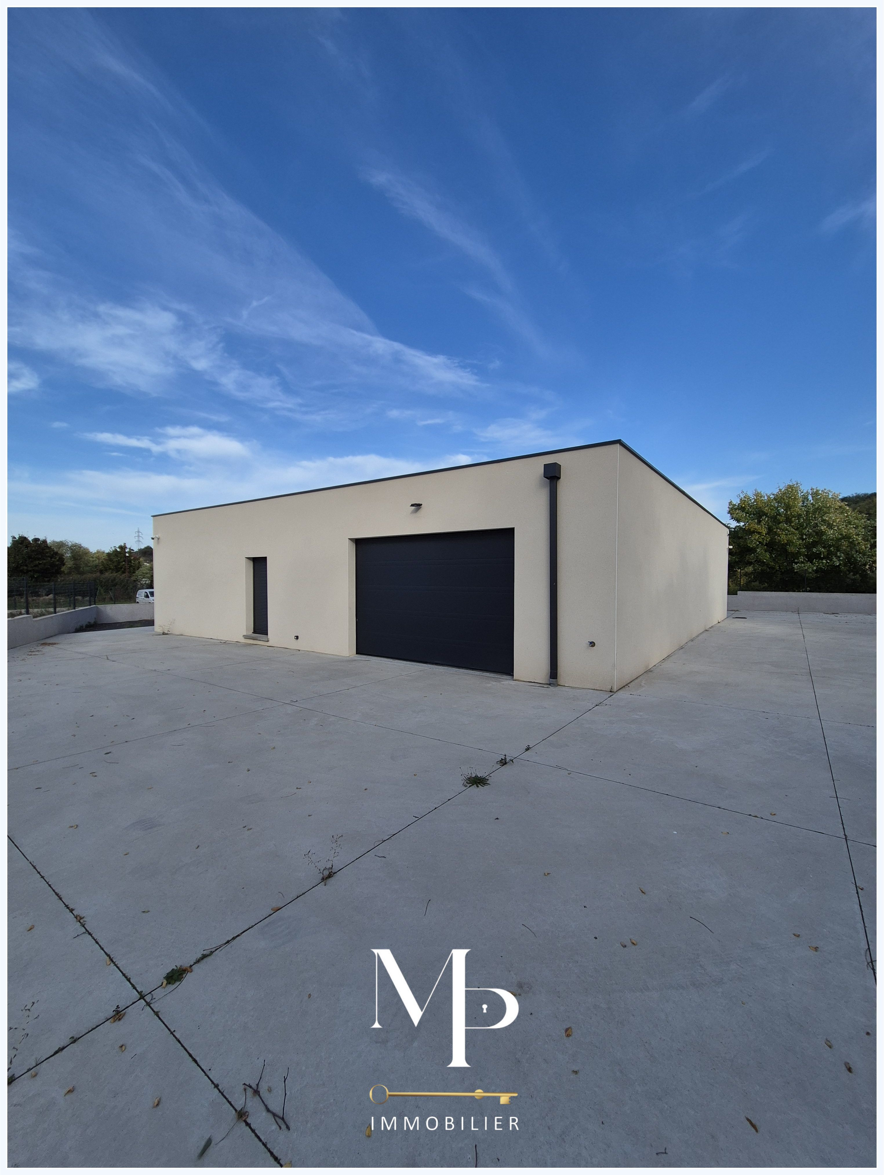 Local professionnel 450 000 €  sur Laveyron (26240) - Réf. MPI2