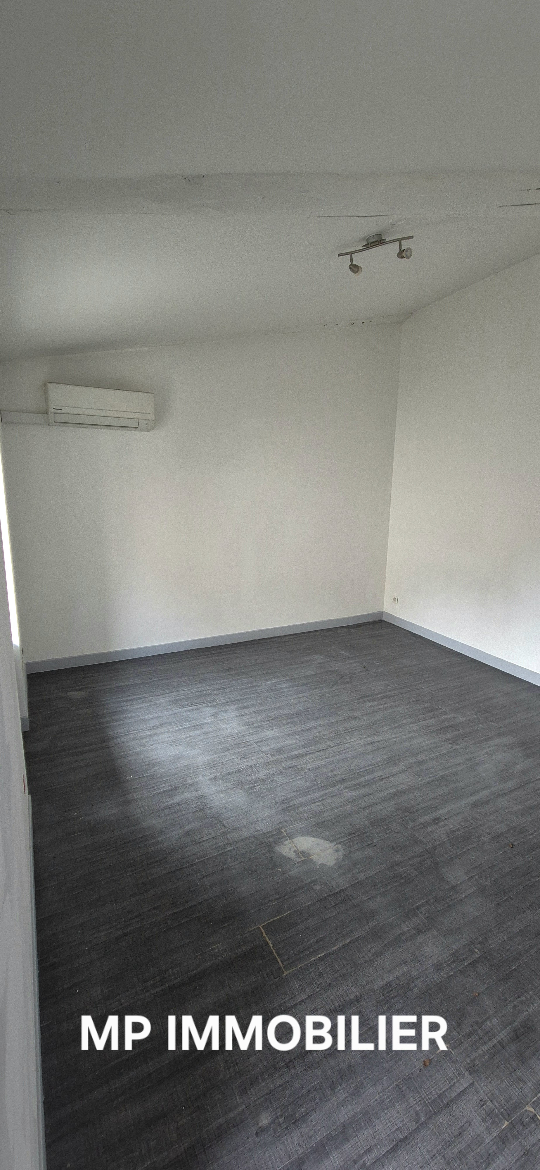Appartement 68 000 €  sur Valence (26000) - Réf. MPI7