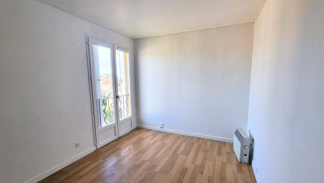 Appartement sur Saint-Tropez ; 457 000 €  ; Achat Réf. M47465