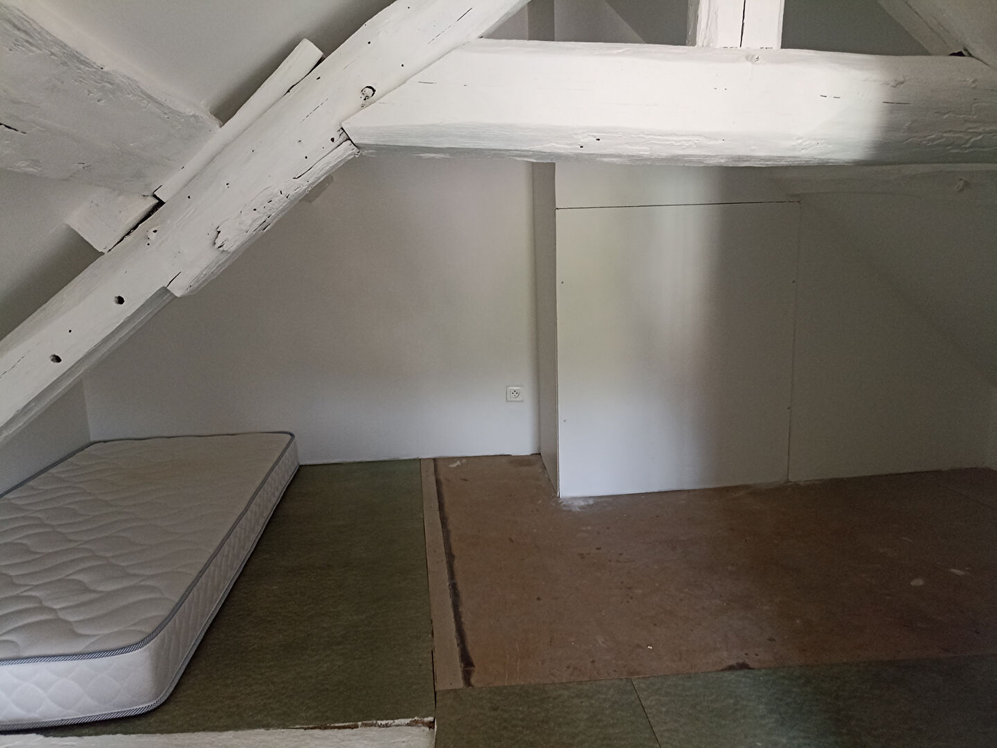 Maison sur Chateau Thierry ; 480 €  ; A louer Réf. 24.392