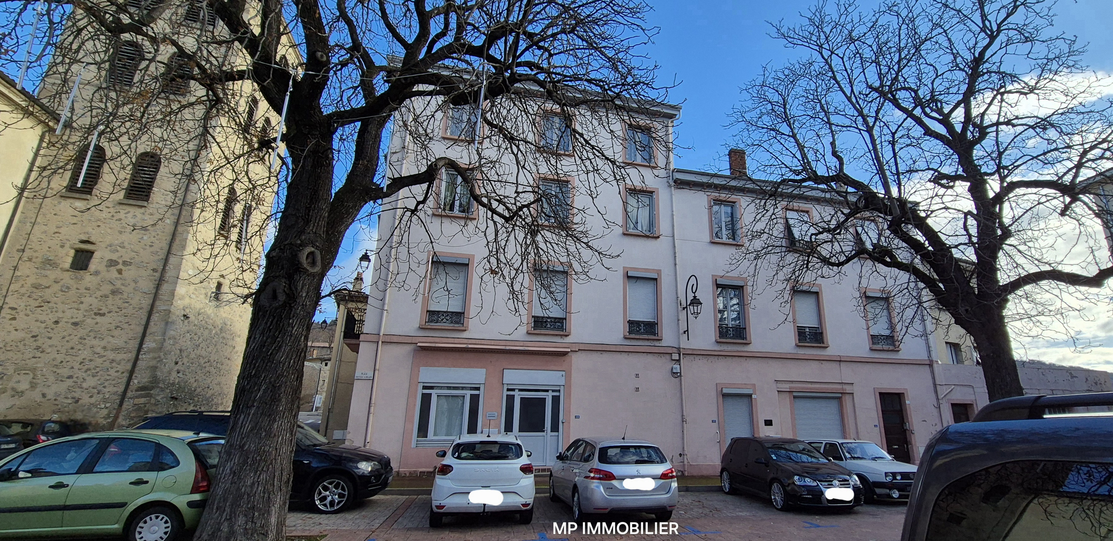A vendre immeuble Saint-Vallier 26240; 290 000 € 