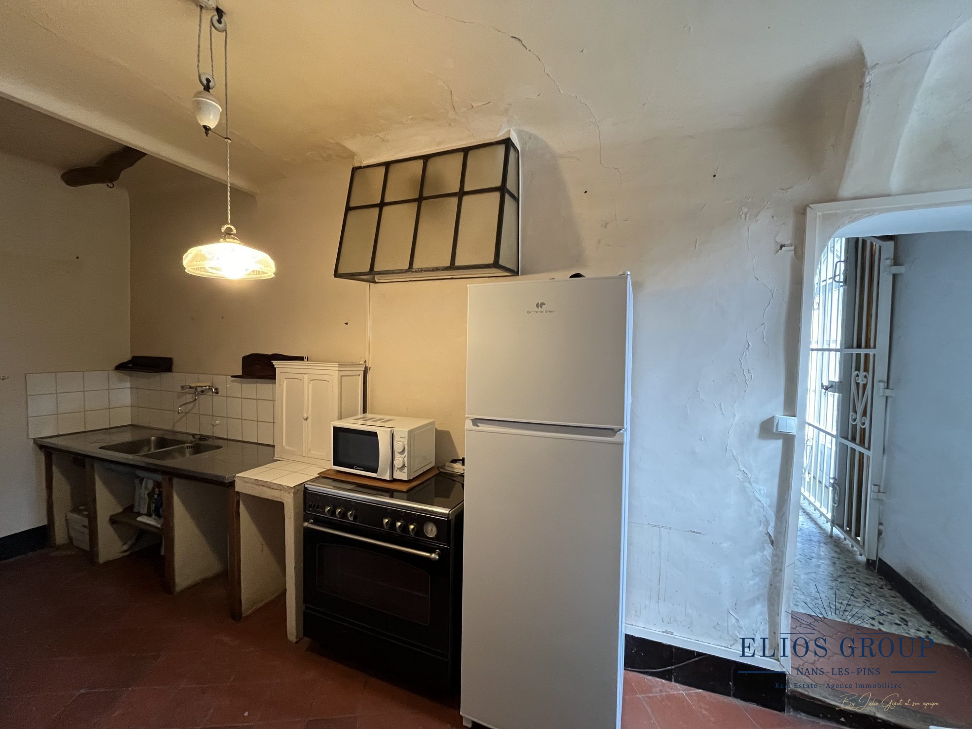 Maison sur Nans les Pins ; 490 000 € ; Vente Réf. 871-ELIOSGROUP1_871