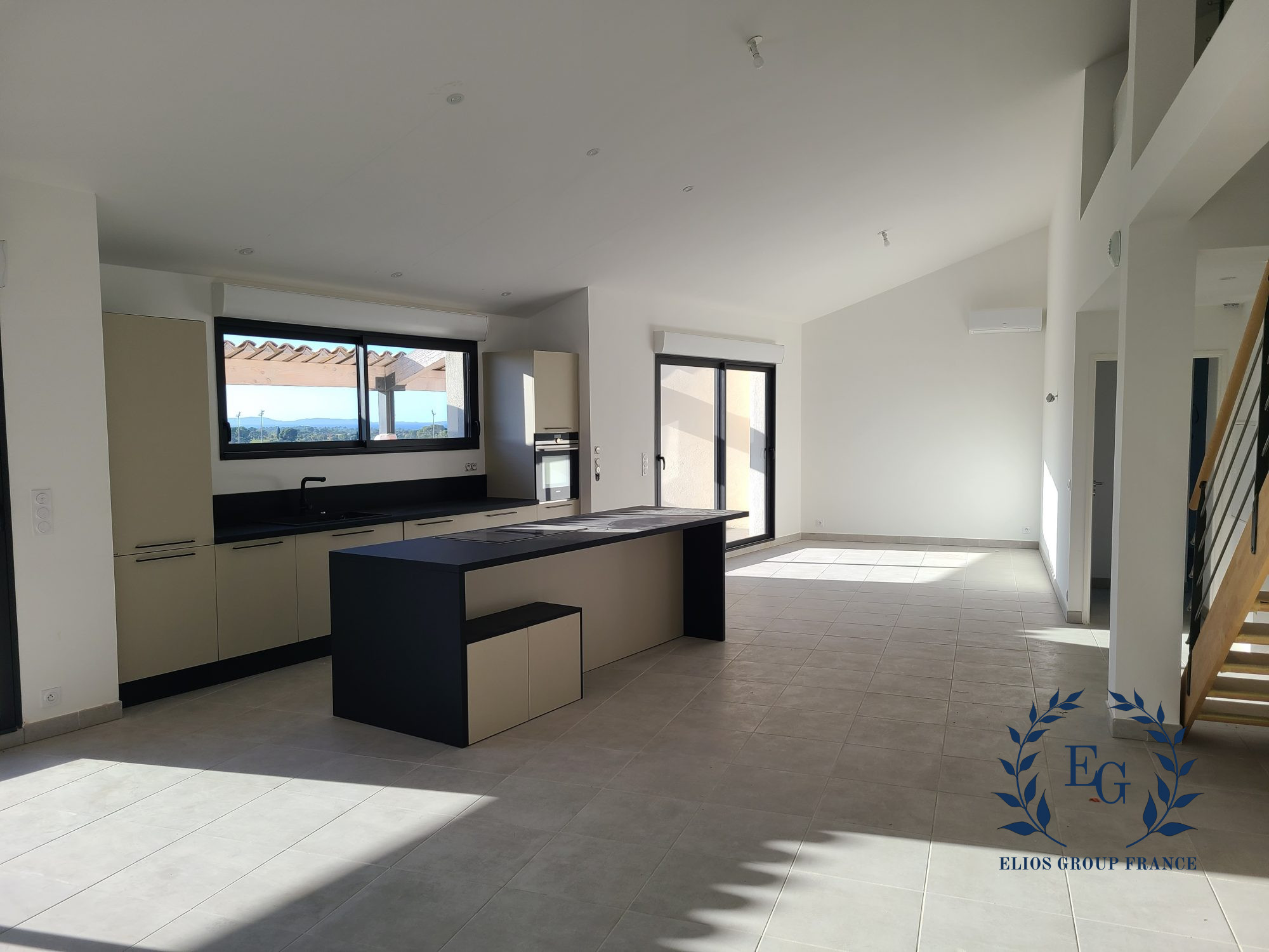 Appartement sur La Londe les Maures ; 995 000 € ; A vendre Réf. 153-ELIOSGROUP1_153