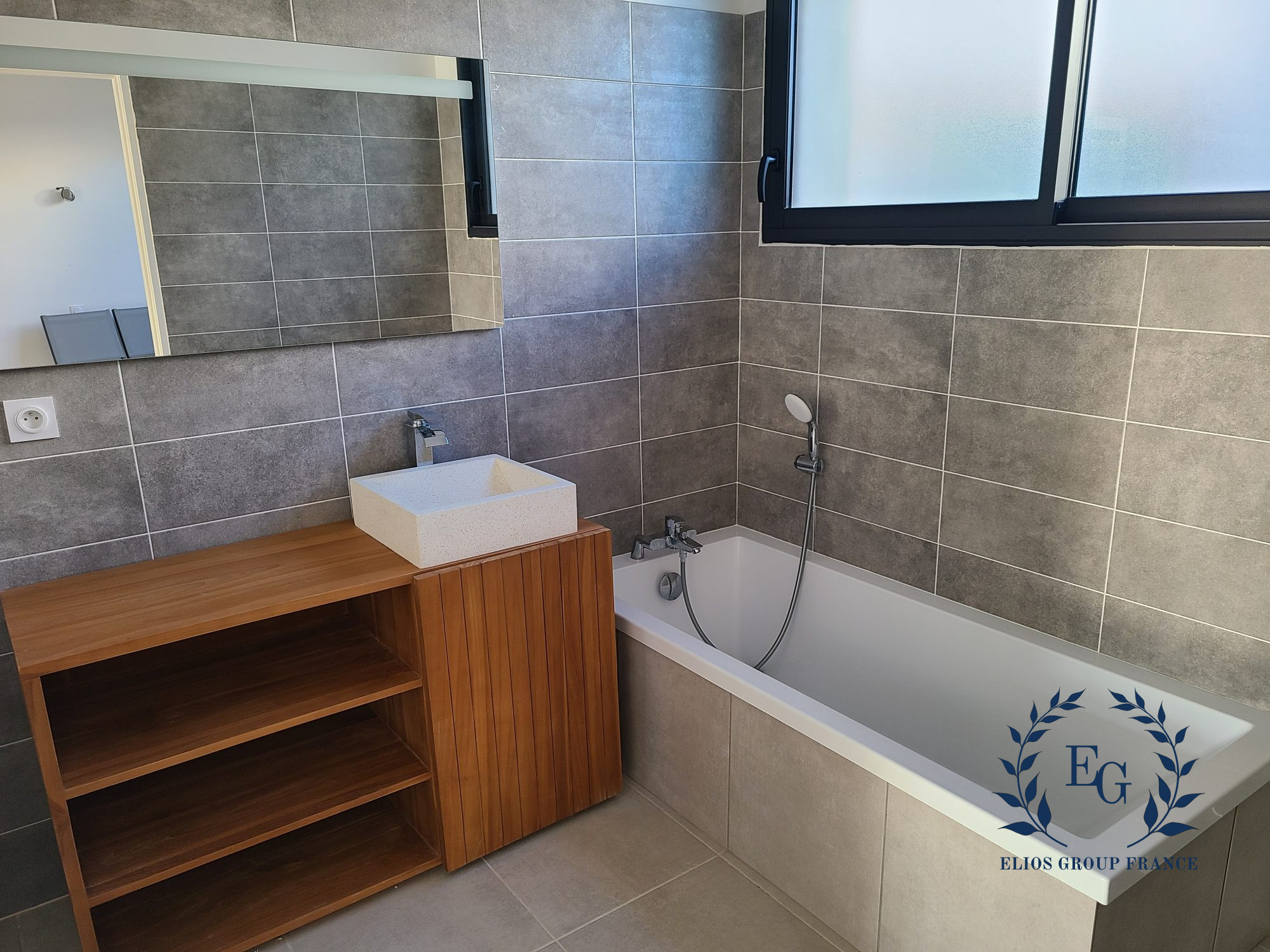 Achat appartement La Londe les Maures Réf. 153-ELIOSGROUP1_153