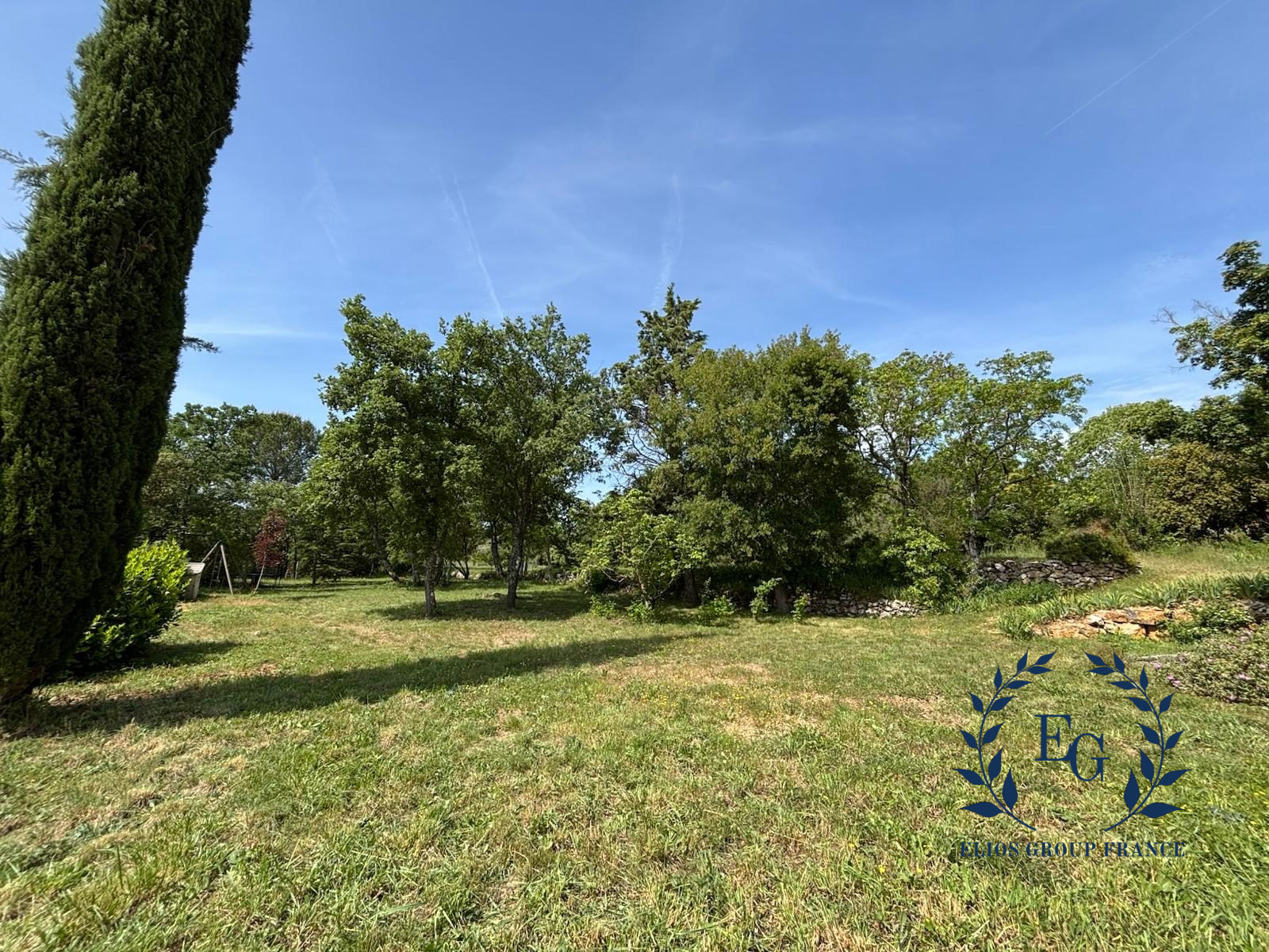 Maison sur Bras ; 680 000 €  ; Vente Réf. 174-ELIOSGROUP1_174
