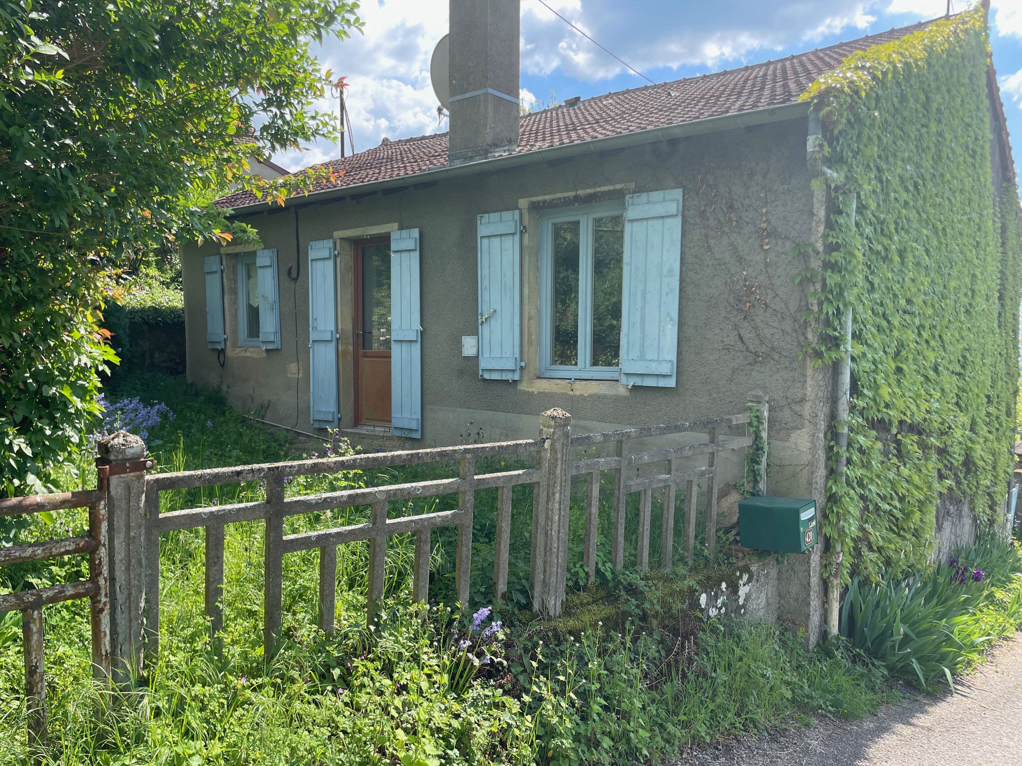 vente maison 71800 LA CHAPELLE SOUS DUN