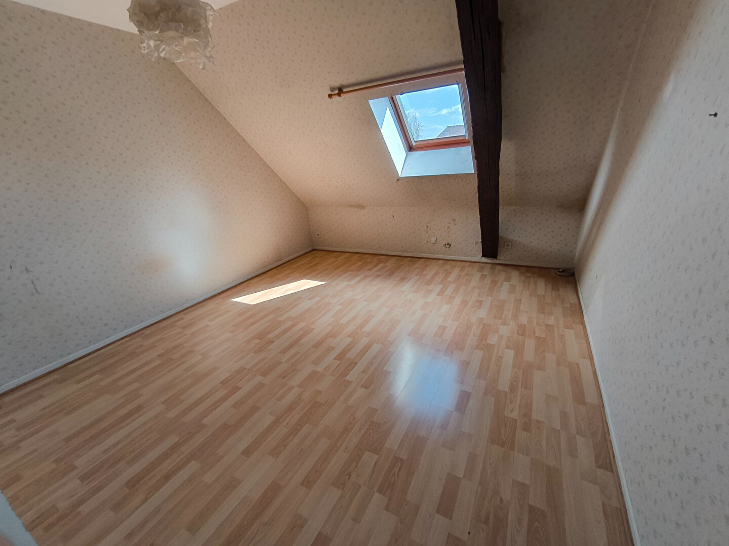 Immeuble 425 000 €  sur Chateau Thierry (02400) - Réf. 25.478