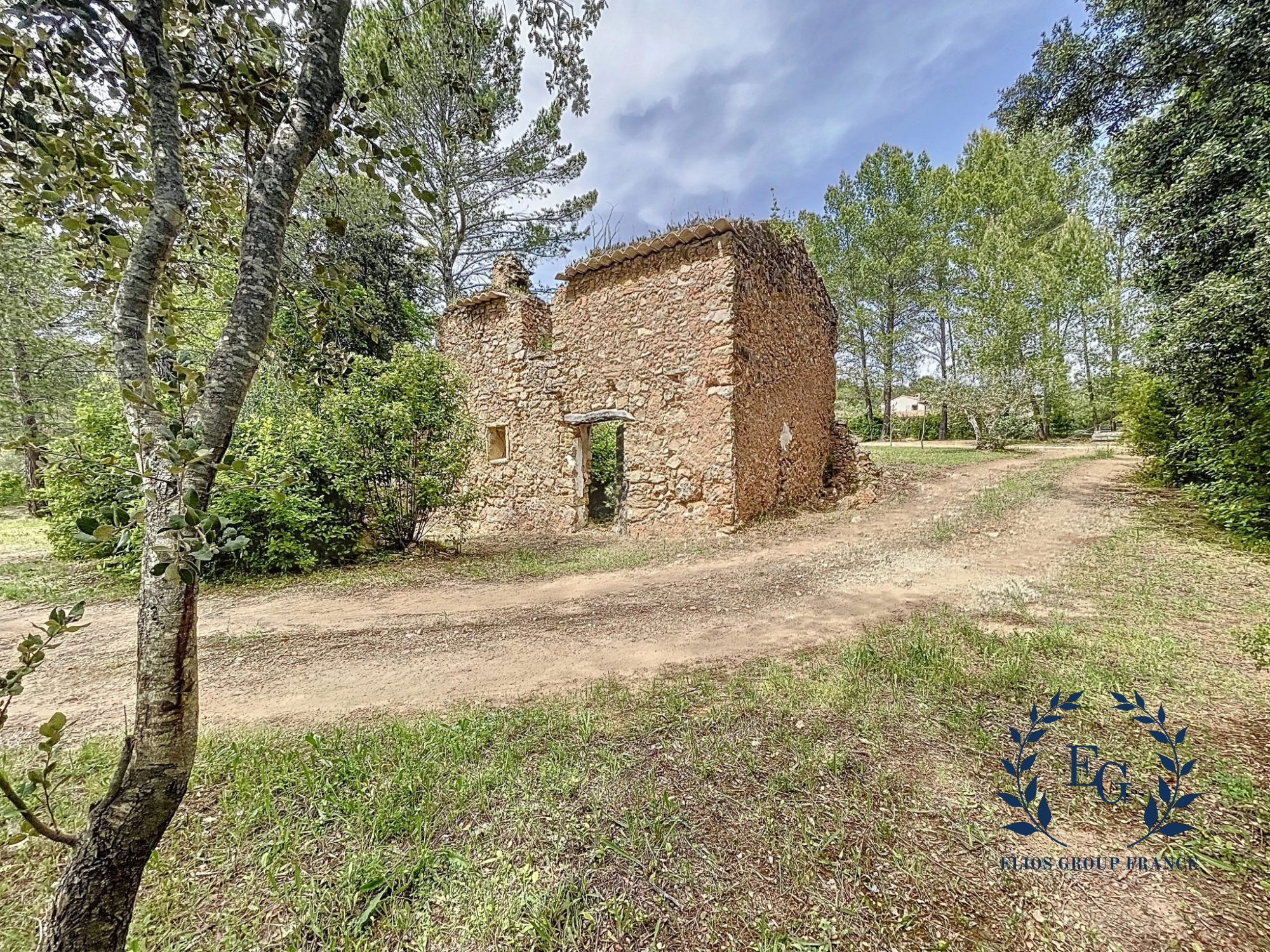Maison sur Cotignac ; 1 095 000 € ; Vente Réf. 92-ELIOSGROUP1_92
