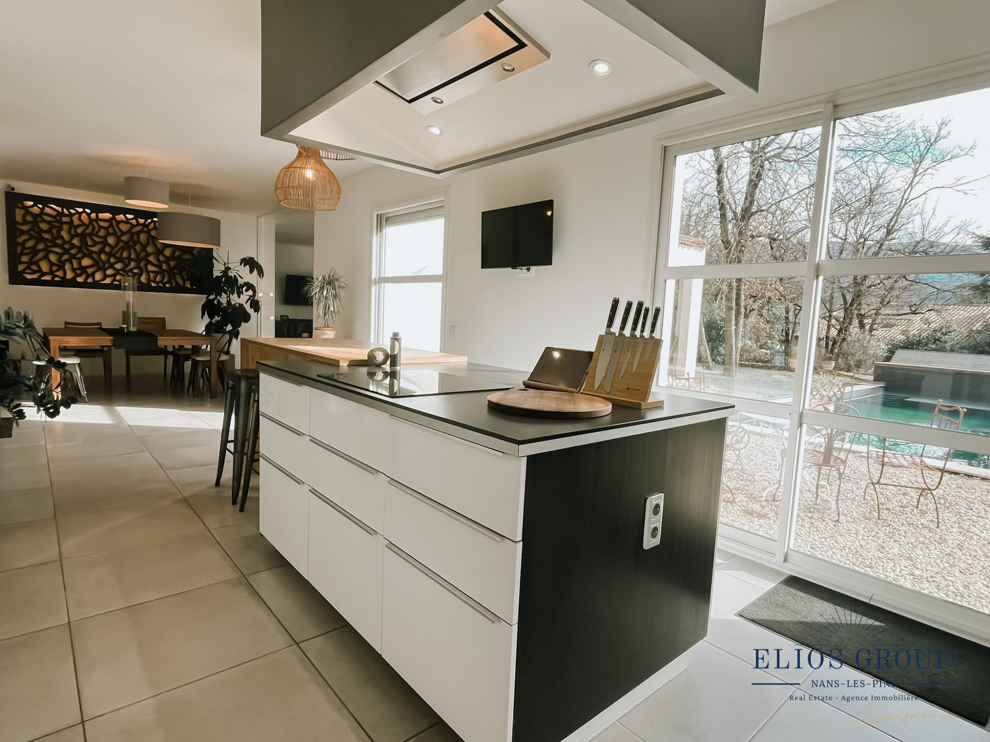 Maison 849 000 €  Réf. 887-ELIOSGROUP1_887 Nans les Pins