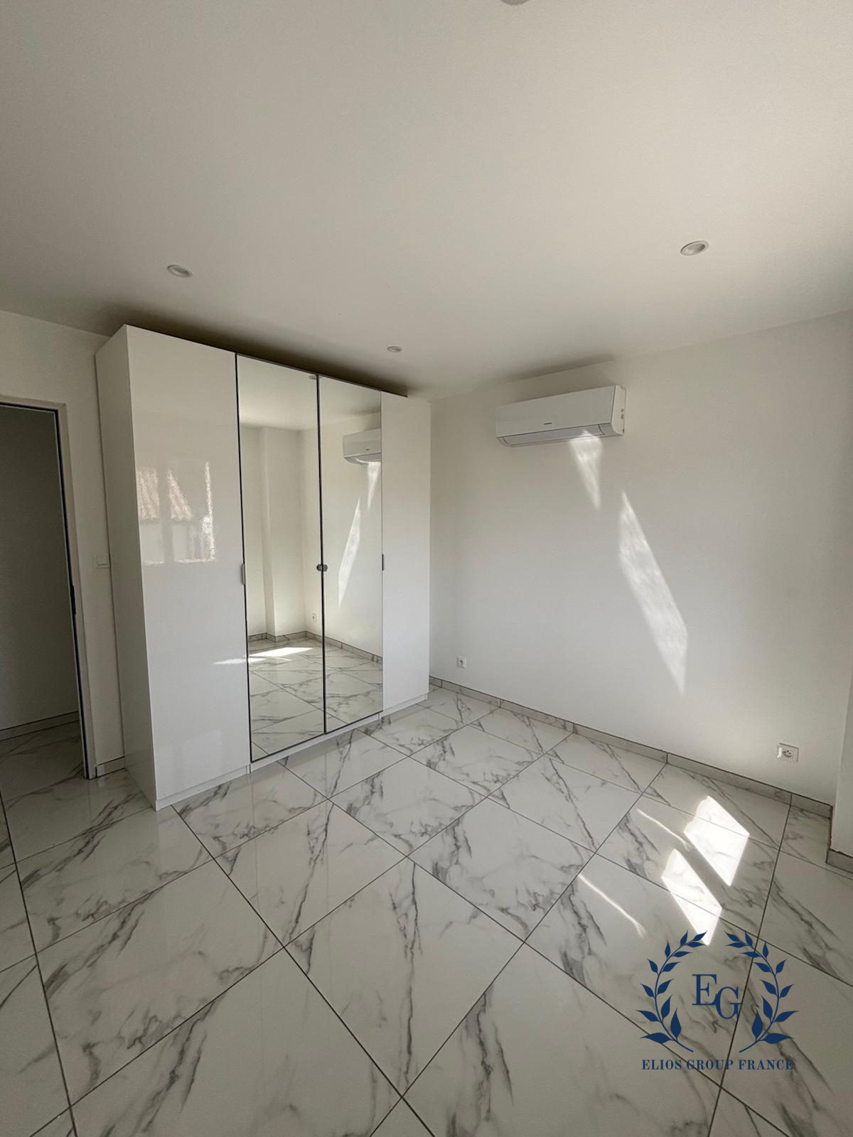 Vente maison 315 000 € Forcalqueiret