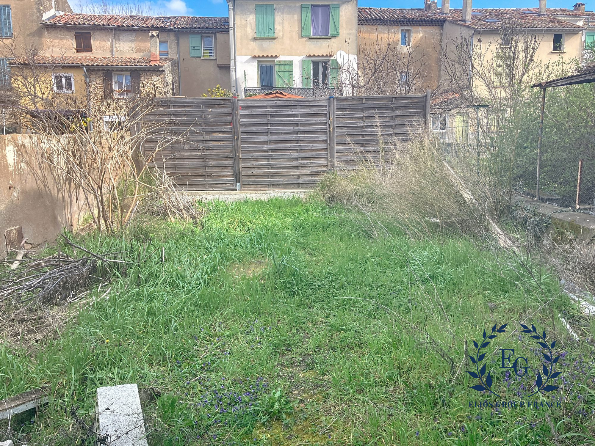 A vendre maison Varages 83670; 130 000 € 